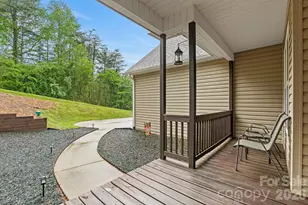 112 Chestnut Ln, Hendersonville, NC 28792 - Photo 7