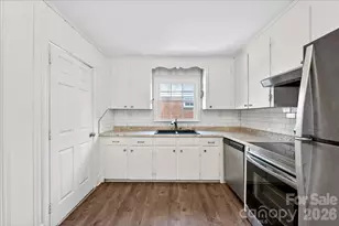 4820 Charleston Dr, Charlotte, NC 28212 - Photo 9