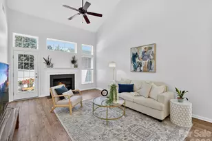 4237 Piccadilly Ln, Fort Mill, SC 29707 - Photo 5