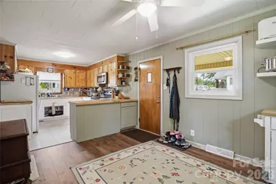 605 W 19th Avenue, Gastonia, NC 28052 - Photo 11