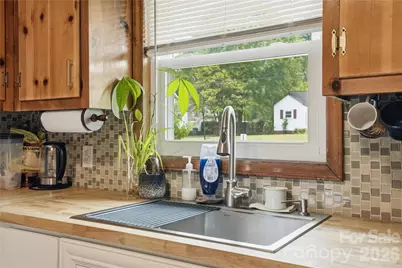 605 W 19th Avenue, Gastonia, NC 28052 - Photo 13