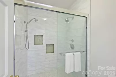 2320 Selwyn Avenue, Charlotte, NC 28207 - Photo 33