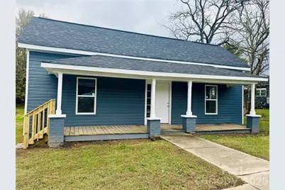 508 Elm Avenue, Mount Holly, NC 28021 - Photo 1