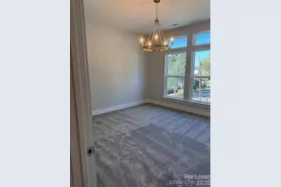 371 S Bruns Avenue, Charlotte, NC 28208 - Photo 7