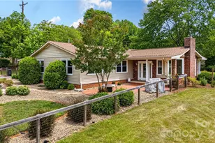 15 Bowman Ridge Rd, Hendersonville, NC 28739 - Photo 5