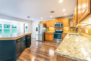 15 Bowman Ridge Rd, Hendersonville, NC 28739 - Photo 9