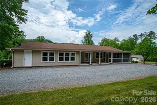 15 Bowman Ridge Rd, Hendersonville, NC 28739 - Photo 5