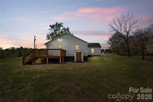 4665 Estes Dr, Granite Falls, NC 28630 - Photo 7
