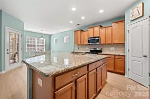 1601 Deer Meadows Dr, Waxhaw, NC 28173 - Photo 3