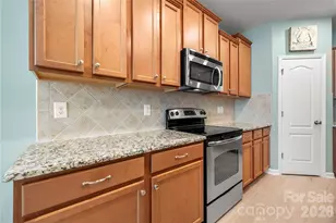 1601 Deer Meadows Dr, Waxhaw, NC 28173 - Photo 5