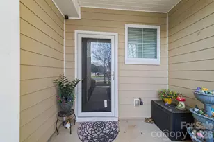 1425 Bramblewood Dr, Fort Mill, SC 29708 - Photo 5