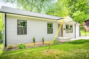 614 E Front St, Statesville, NC 28677 - Photo 3