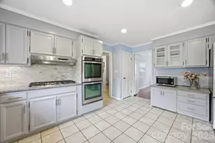 1215 Hillside Dr, Gastonia, NC 28052 - Photo 15
