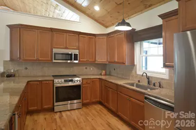 95 Creeks Edge Drive, Hendersonville, NC 28739 - Photo 13