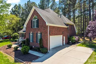 443 Crowders Bluff Ct, Clover, SC 29710 - Photo 5
