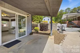 101 Regina Dr, Morganton, NC 28655 - Photo 9