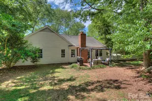 401 Sandymead Rd, Matthews, NC 28105 - Photo 35