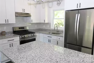 793 Vancouver Ln, Gastonia, NC 28052 - Photo 3