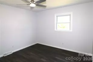 793 Vancouver Ln, Gastonia, NC 28052 - Photo 9