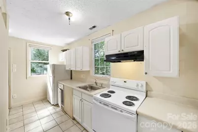 621 Pennsylvania Avenue, Charlotte, NC 28216 - Photo 7