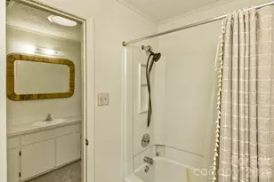 7 Teaneck Cir, Hendersonville, NC 28791 - Photo 23