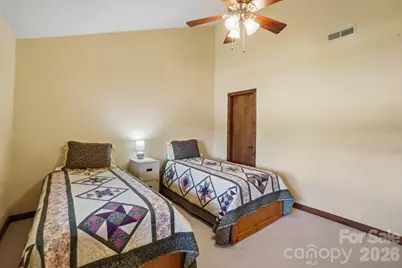 302 Eagles Nest Court S, Mars Hill, NC 28754 - Photo 17