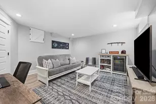 2240 Bay St, Charlotte, NC 28205 - Photo 15