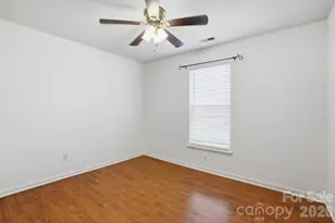 3419 Pondridge Ct, Charlotte, NC 28269 - Photo 33
