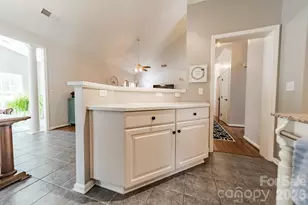 6216 Creek Breeze Rd, Charlotte, NC 28269 - Photo 11