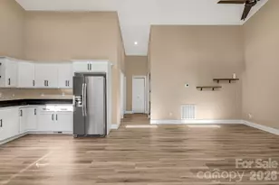 207 Hanover St, Asheville, NC 28806 - Photo 5