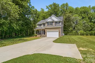 2910 Plum Thicket Ct, Monroe, NC 28112 - Photo 3