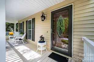 600 17th Ave Dr SE, Hickory, NC 28602 - Photo 5