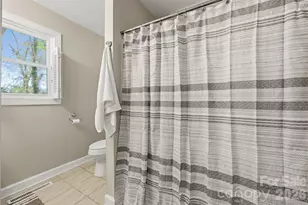 409 Walnut Pl NE, Lenoir, NC 28645 - Photo 23