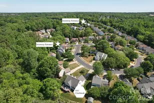 1011 Clearbrook Rd, Matthews, NC 28105 - Photo 37