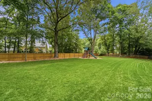 10646 S Hall Dr, Charlotte, NC 28270 - Photo 27