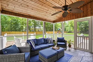 10646 S Hall Dr, Charlotte, NC 28270 - Photo 23