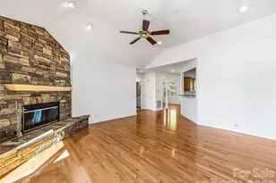 35 Stonecrest Ct, Flat Rock, NC 28731 - Photo 13