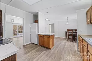 111 Oxford Ln, Blowing Rock, NC 28605 - Photo 3