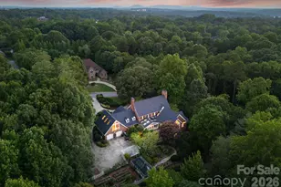 240 21st Ave Dr NW, Hickory, NC 28601 - Photo 3