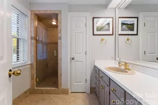 240 21st Ave Dr NW, Hickory, NC 28601 - Photo 35