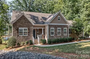 348 Catalina Dr, Mooresville, NC 28117 - Photo 1