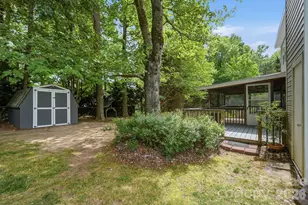 1200 Clear Springs Ct, Charlotte, NC 28214 - Photo 33