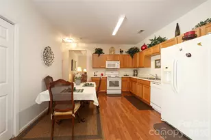 7175 Somerset Springs Dr, Charlotte, NC 28262 - Photo 11