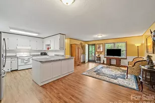 3510 Flint Dr, Statesville, NC 28677 - Photo 9