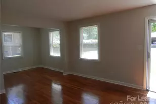 3016 Colfax St, Charlotte, NC 28216 - Photo 3