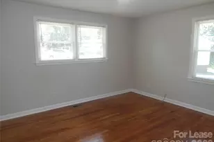 3016 Colfax St, Charlotte, NC 28216 - Photo 17