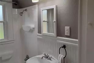 2048 Quiet Ln, Hickory, NC 28602 - Photo 11