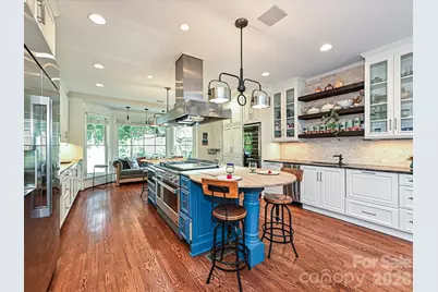 2132 Rolston Drive, Charlotte, NC 28207 - Photo 5