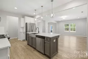 1117 Streamside Ln, York, SC 29745 - Photo 5