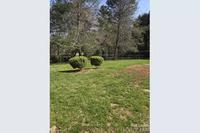 102 31st Avenue NW, Hickory, NC 28601 - Photo 3